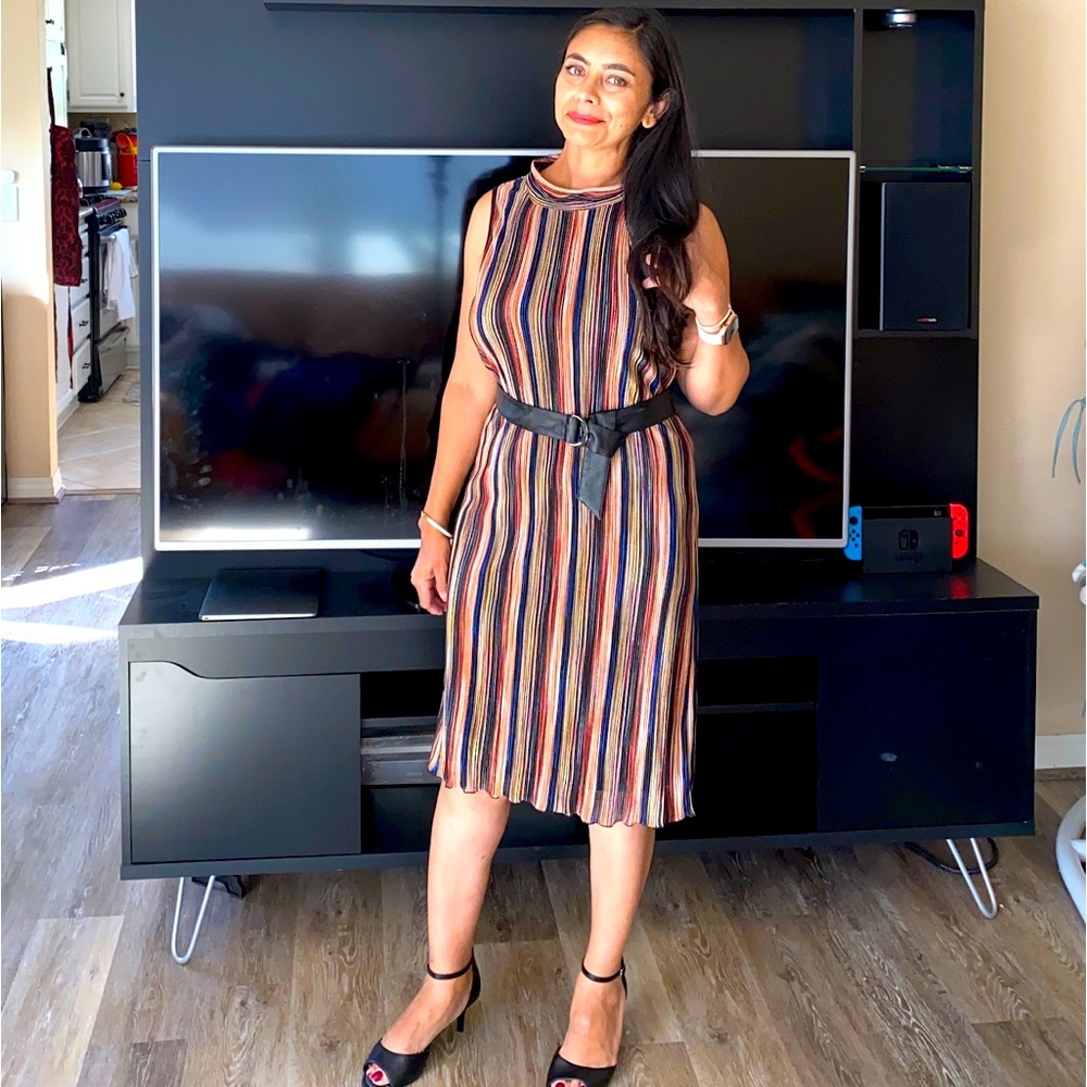 Multi color light velvet pleated dress 6